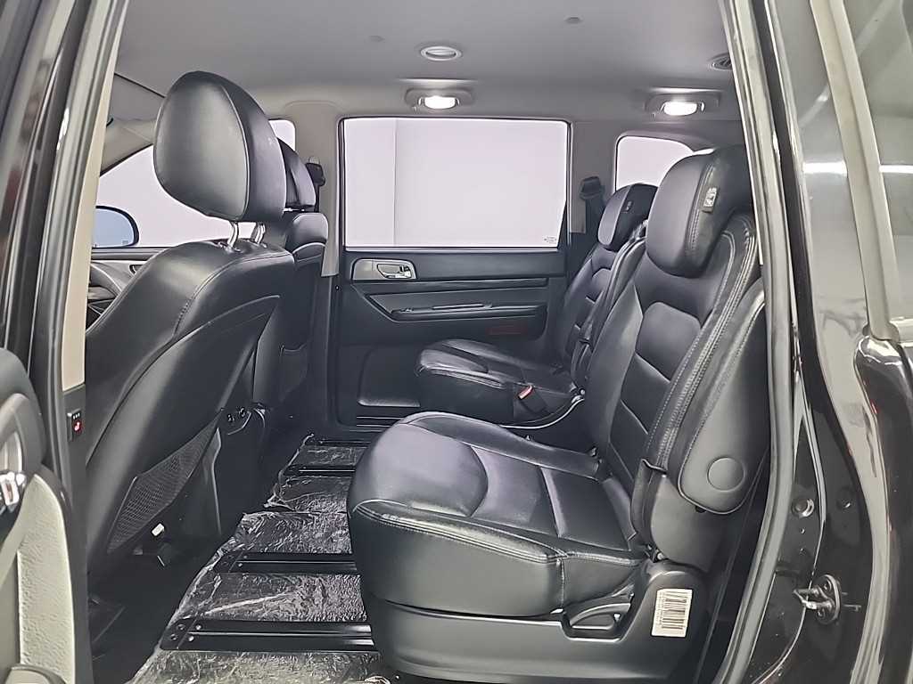 Ssangyong Korando - Vista 12