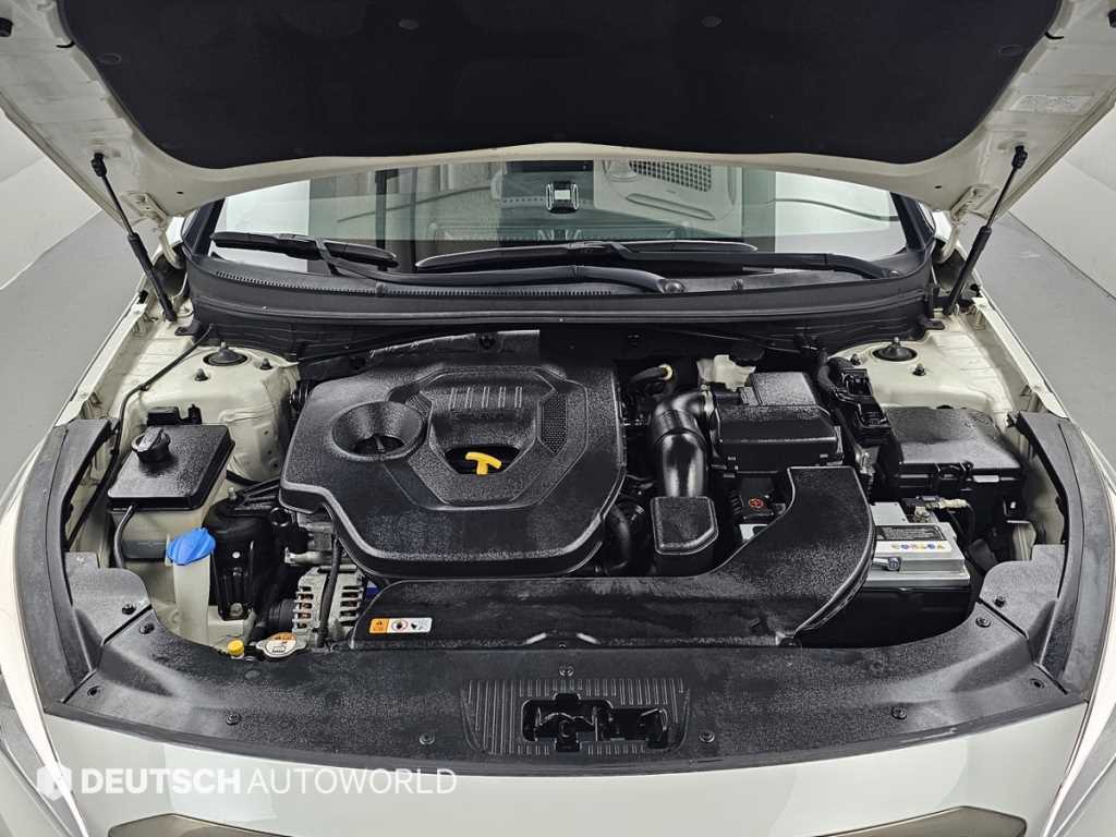 HYUNDAI Sonata - Vista 6