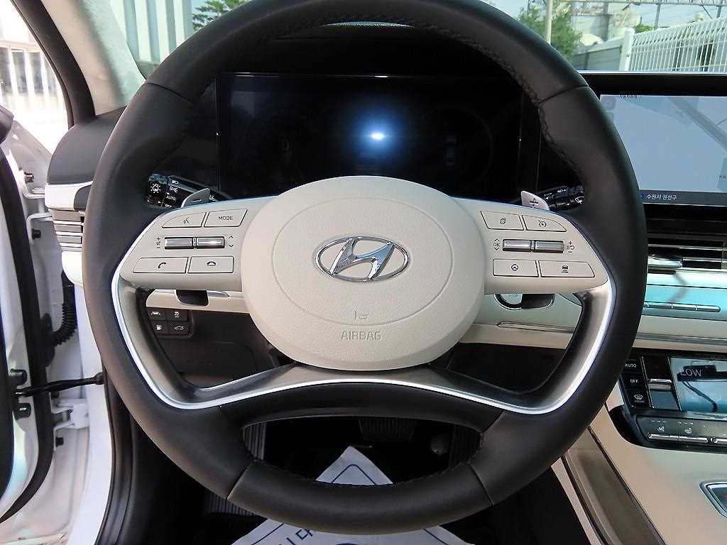 HYUNDAI Grandeur - Vista 8