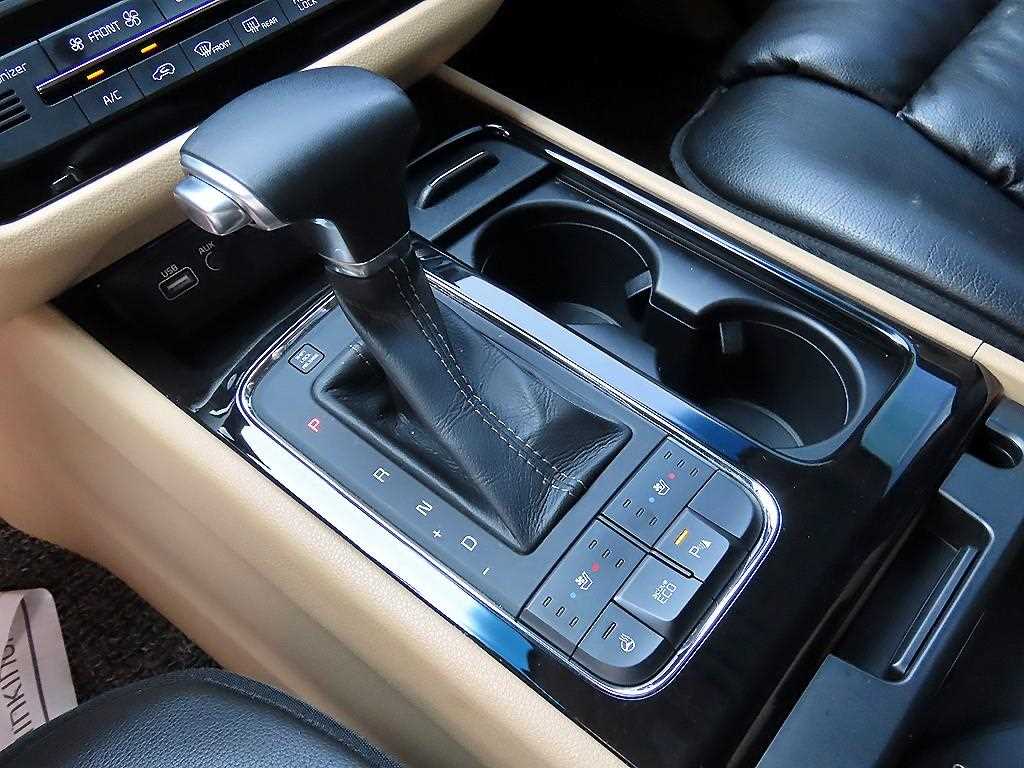 KIA Carnival 2016 Negro - Importación desde Corea - HF Imports Iquique - Foto 14