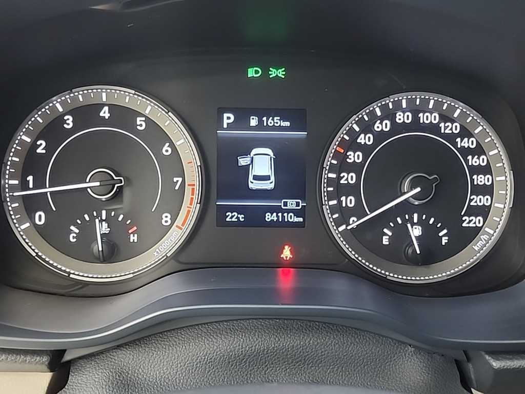 HYUNDAI Venue - Vista 6