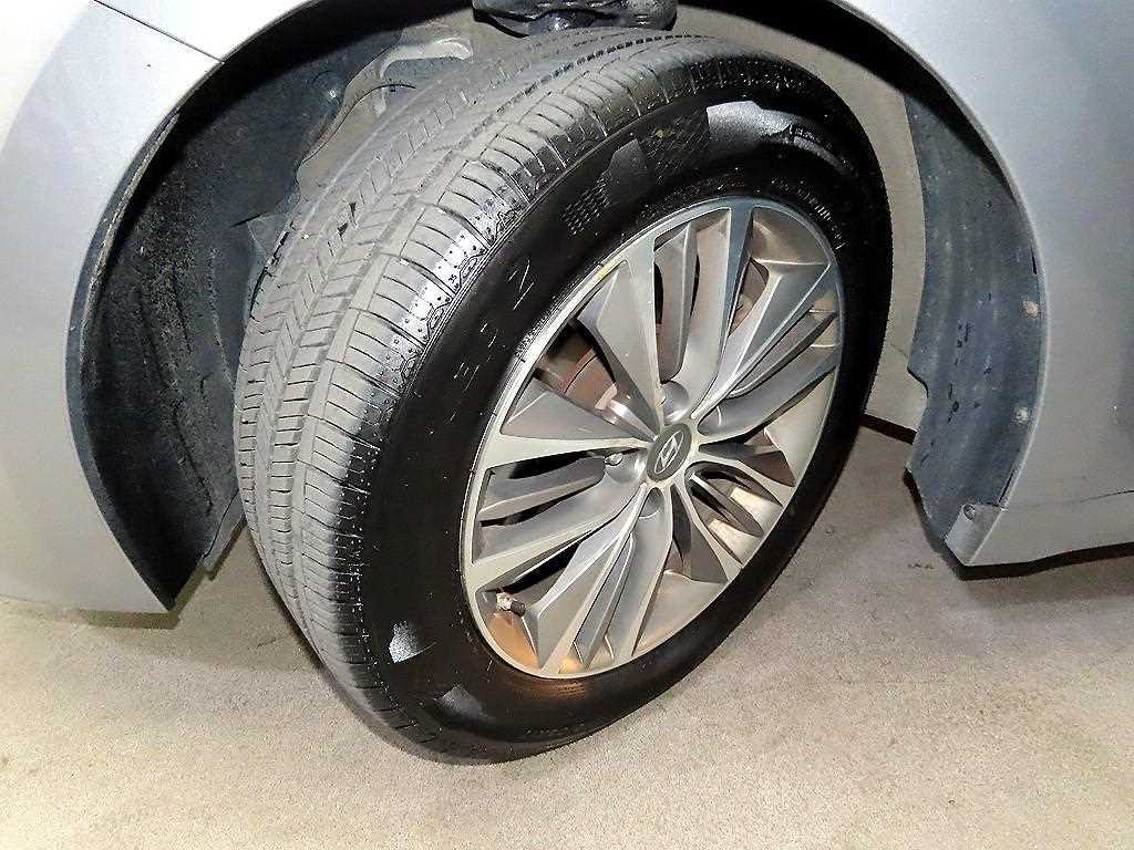 HYUNDAI Grandeur 2017 Gris - Importación desde Corea - HF Imports Iquique - Foto 19