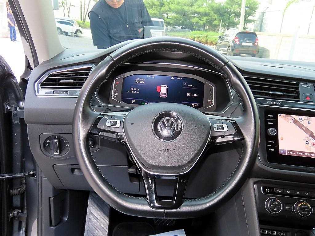 Volkswagen Tiguan - Vista 8