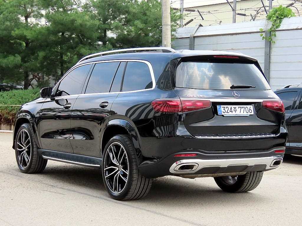 Mercedes Benz GLS Class - Vista 3