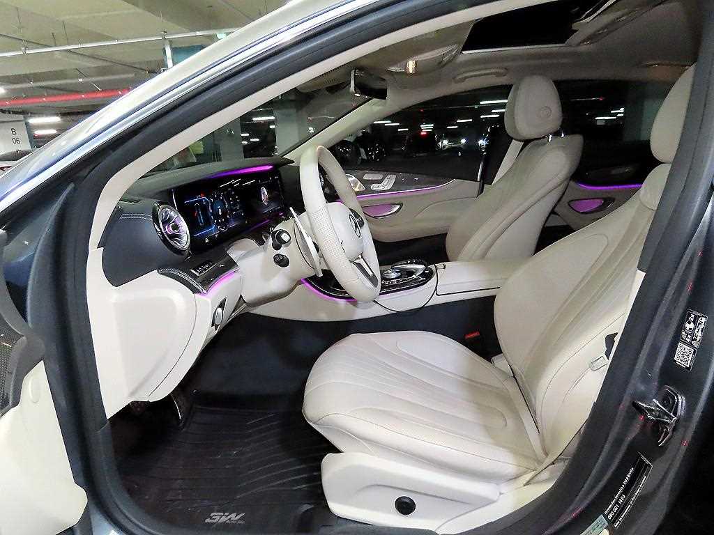 Mercedes Benz CLS Class - Vista 7