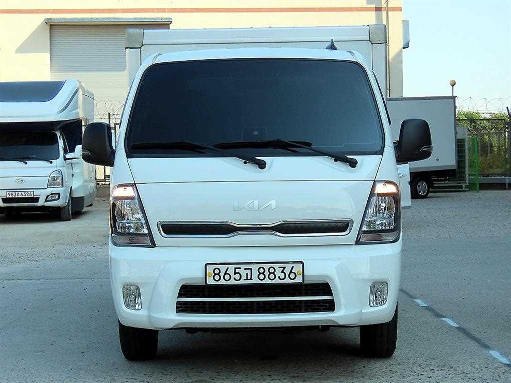 Small Truck Cargo (small) - Vista 2