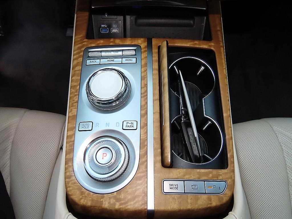 Genesis G80 - Vista 11