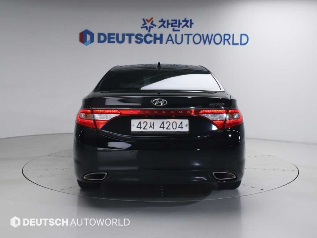 HYUNDAI Grandeur - Vista 4