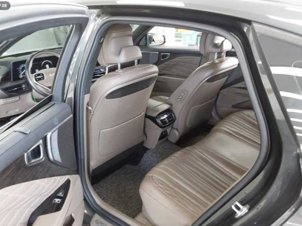 KIA K8 - Vista 8