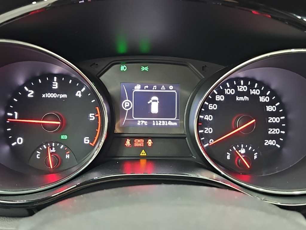 KIA Carnival - Vista 8