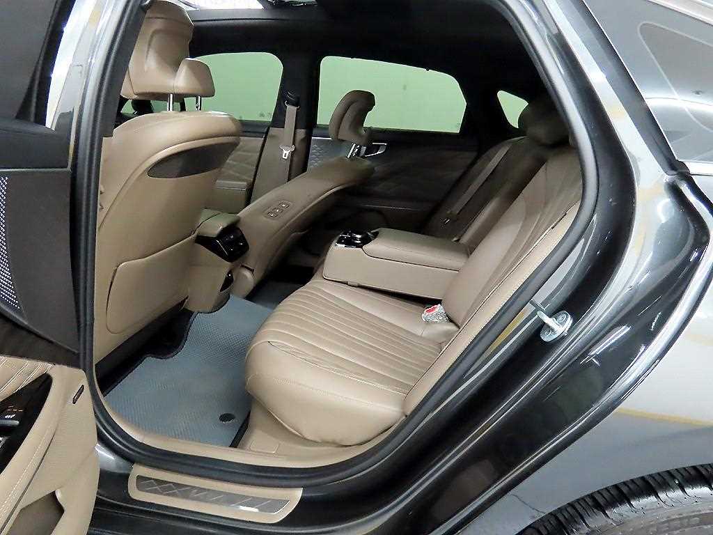 KIA K8 - Vista 6