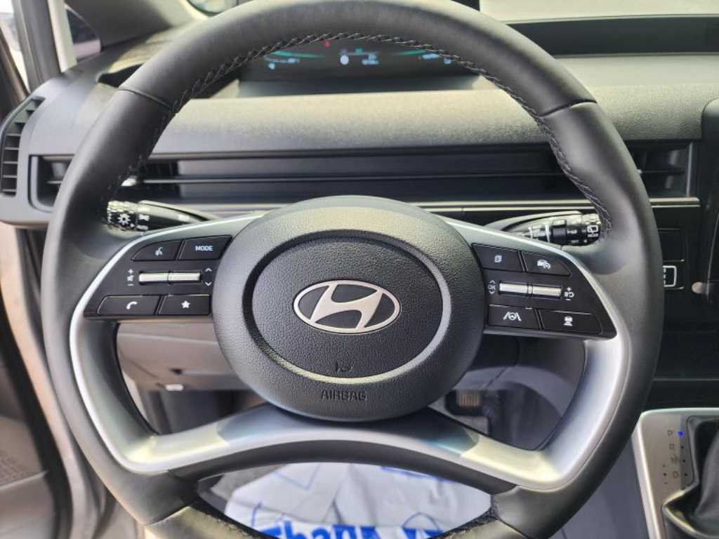 HYUNDAI Staria - Vista 7