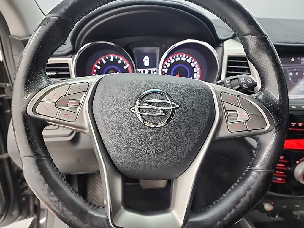 Ssangyong Tivoli - Vista 11