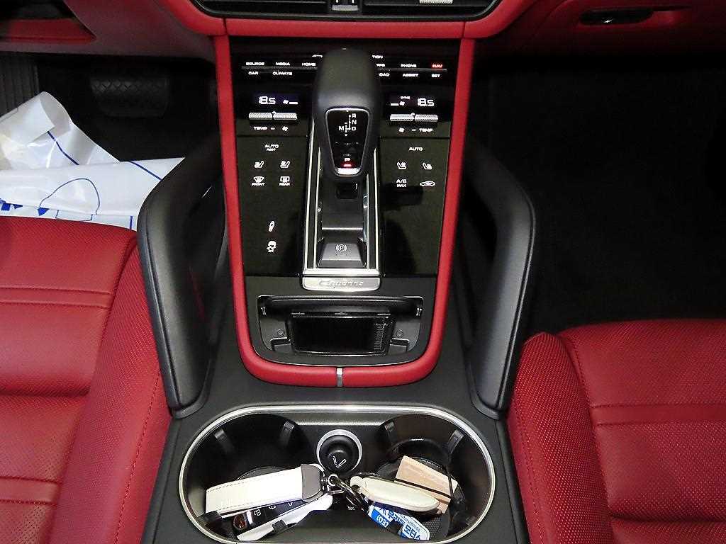 Porsche Cayenne - Vista 12