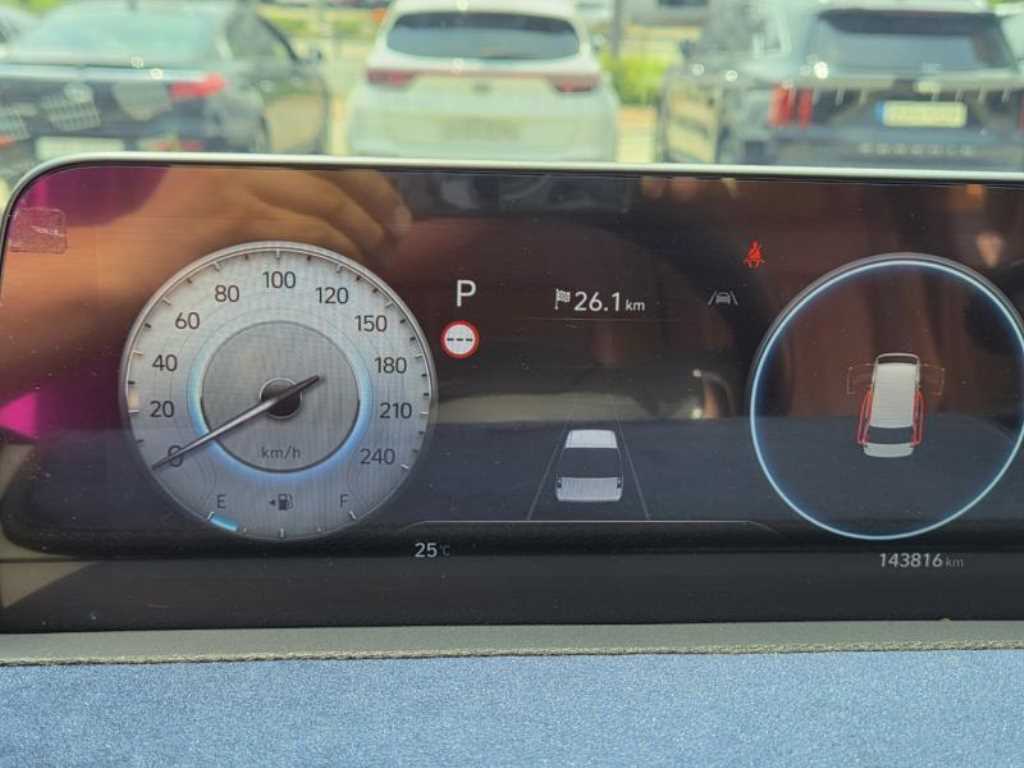 HYUNDAI Staria 2023 Negro - Importación desde Corea - HF Imports Iquique - Foto 16