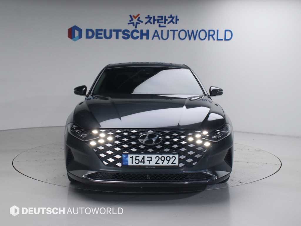 HYUNDAI Grandeur - Vista 3