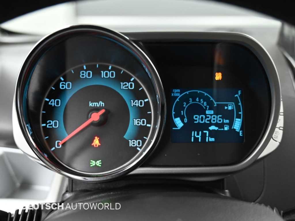 Chevrolet Spark - Vista 8