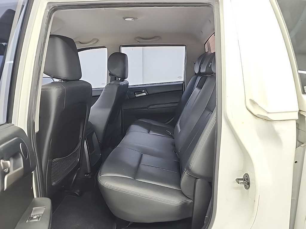 Ssangyong Korando - Vista 12