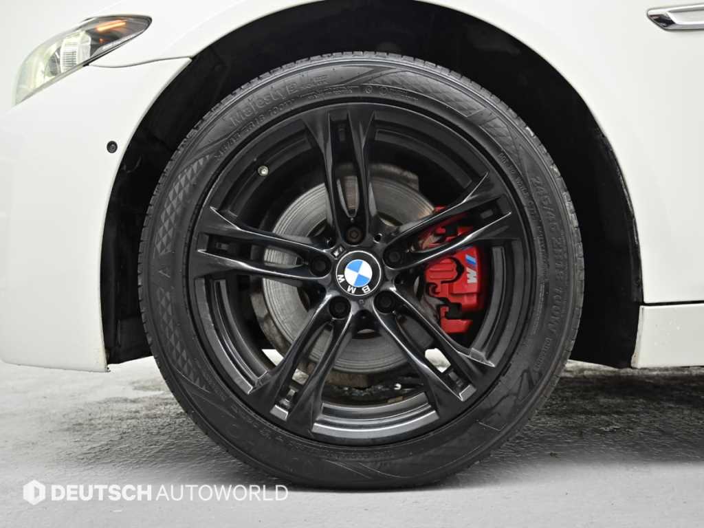 BMW 5 Series - Vista 5