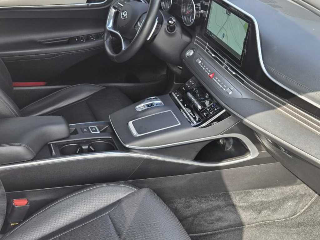 HYUNDAI Grandeur - Vista 9