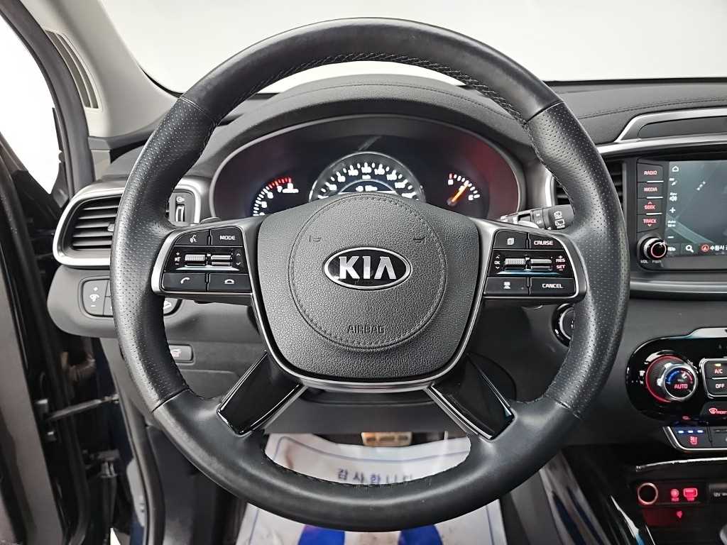 KIA Sorento - Vista 9