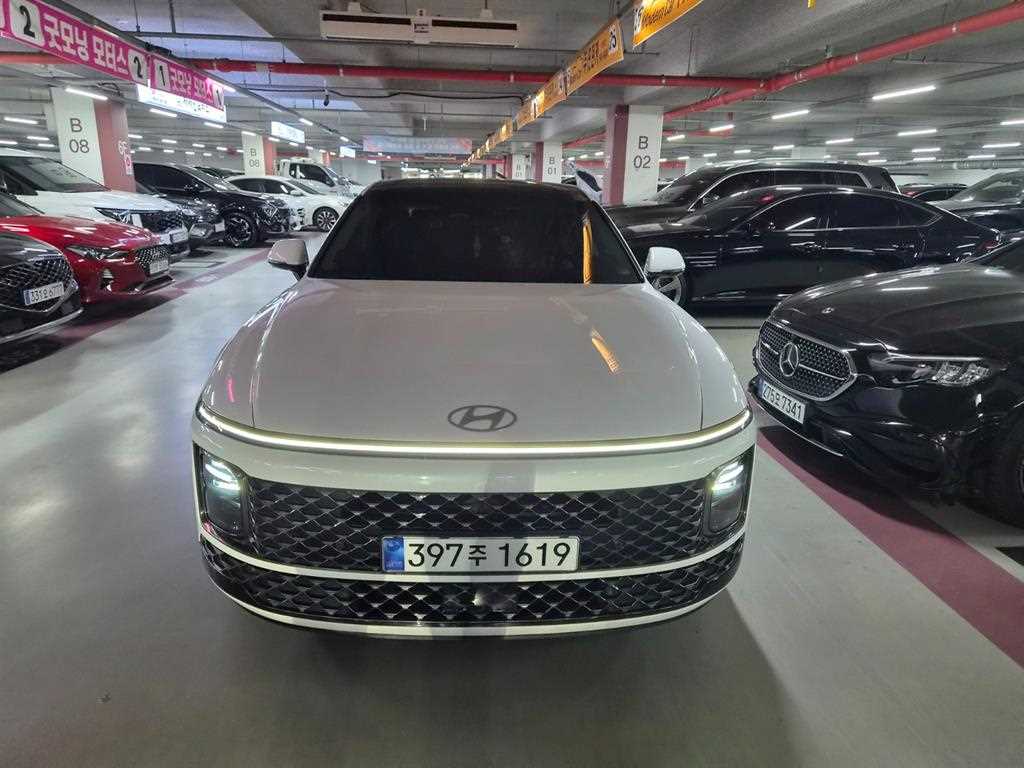 HYUNDAI Grandeur - Vista 2