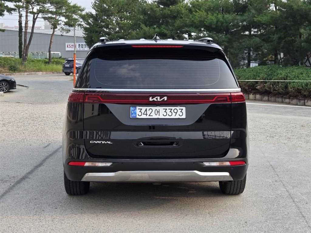KIA Carnival - Vista 4