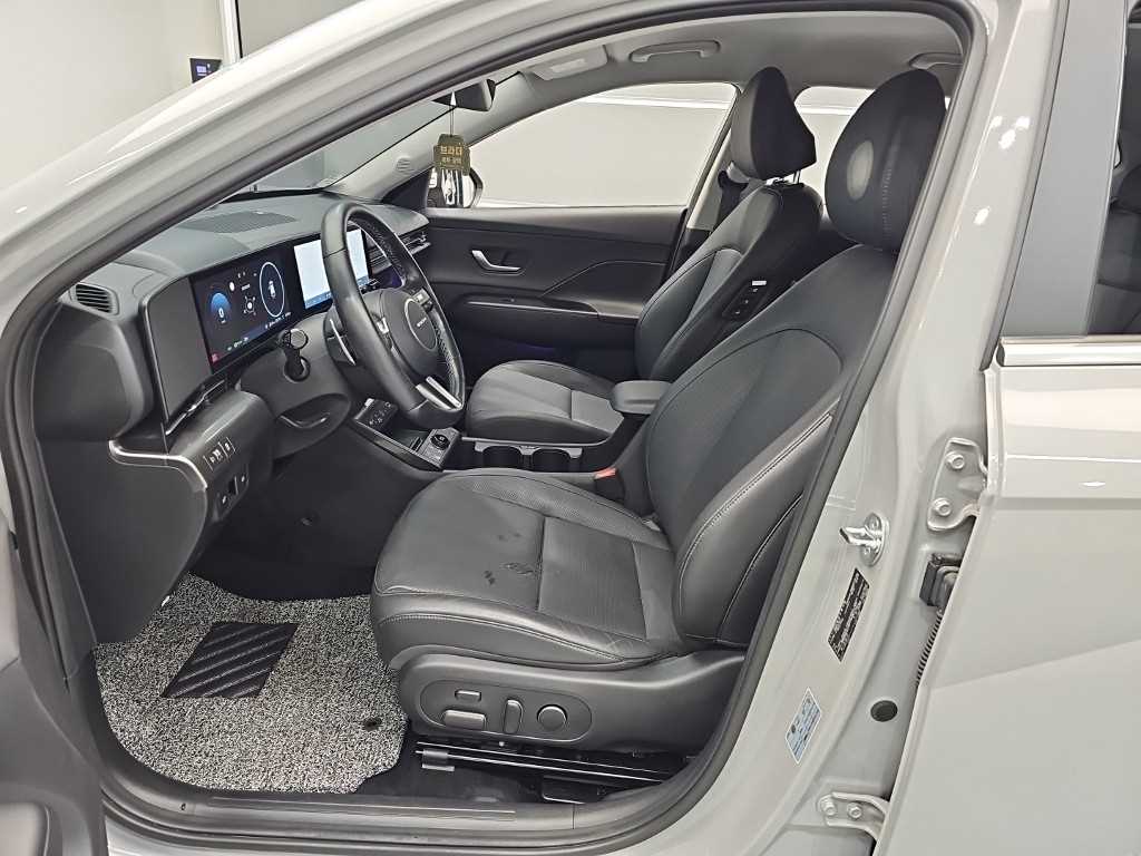 HYUNDAI Kona - Vista 11