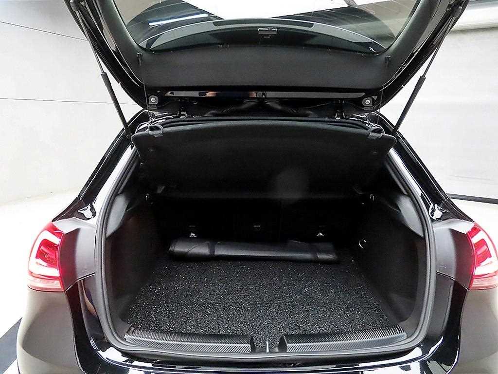 Mercedes Benz A Class 2021 Negro - Importación desde Corea - HF Imports Iquique - Foto 20