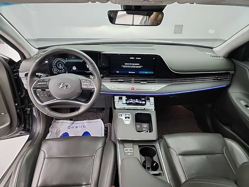 HYUNDAI Grandeur - Vista 7
