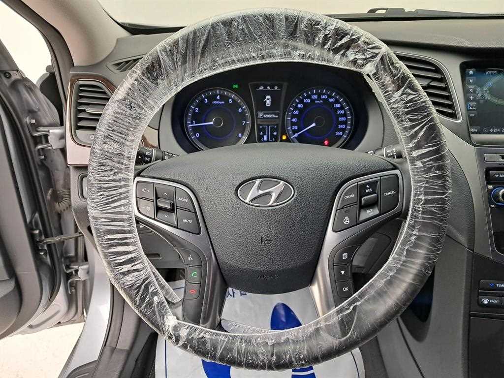 HYUNDAI Grandeur - Vista 7