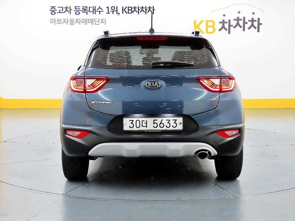 KIA Stonic - Vista 3