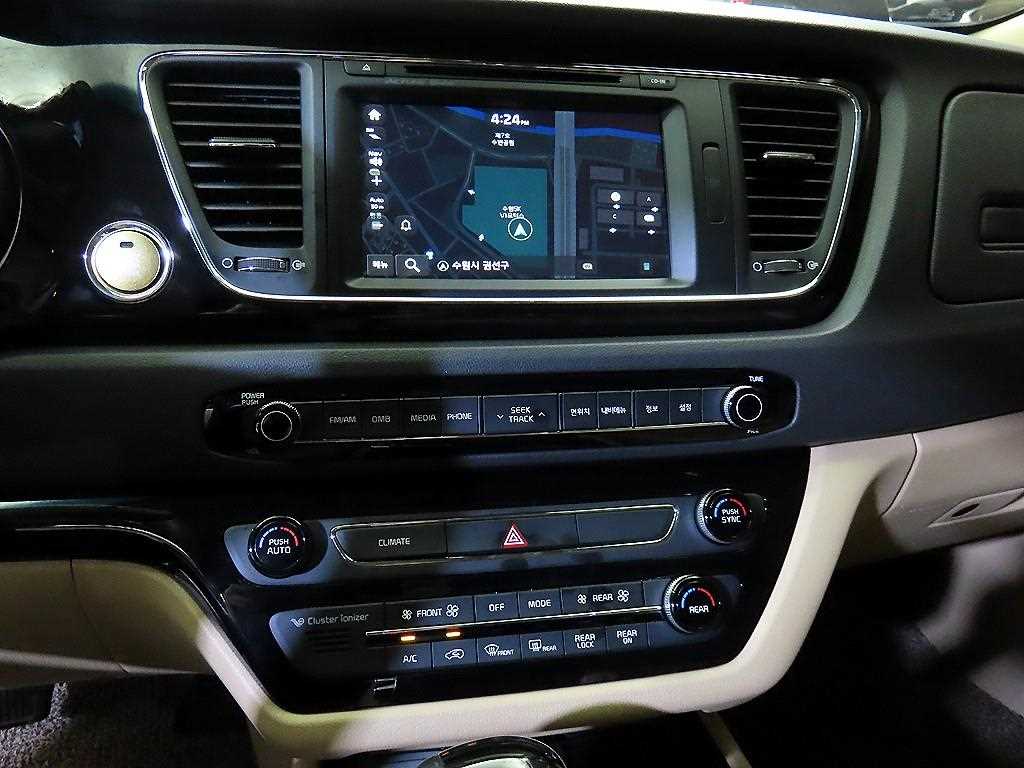 KIA Carnival 2016 Negro - Importación desde Corea - HF Imports Iquique - Foto 13