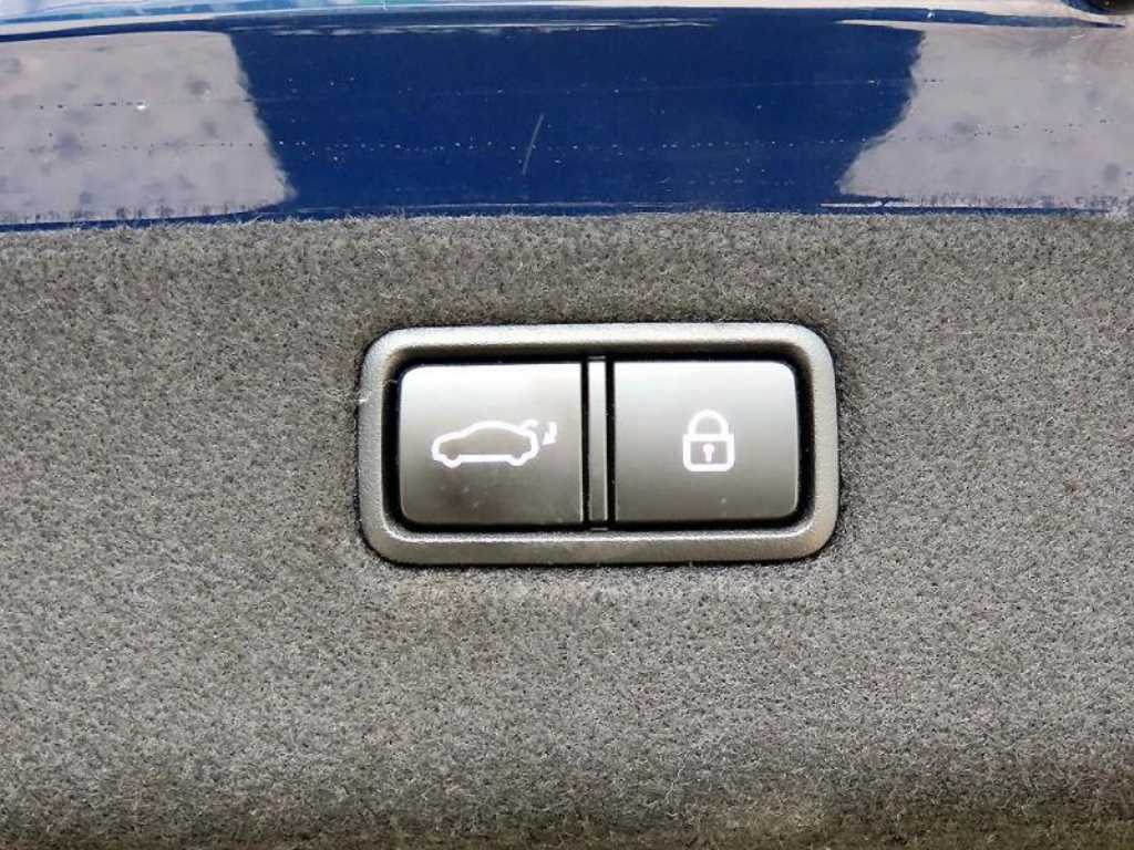 Genesis G70 - Vista 11