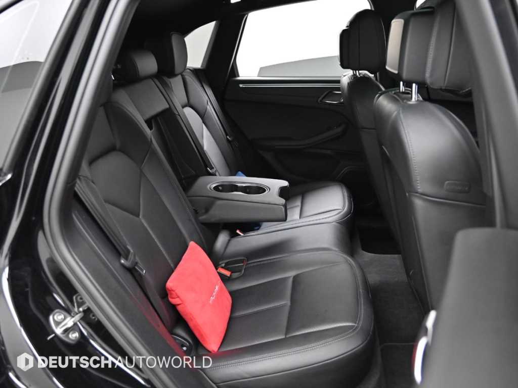 Porsche Macan - Vista 12