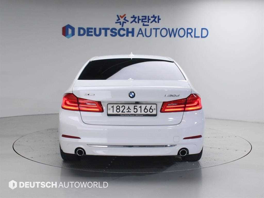 BMW 5 Series - Vista 3