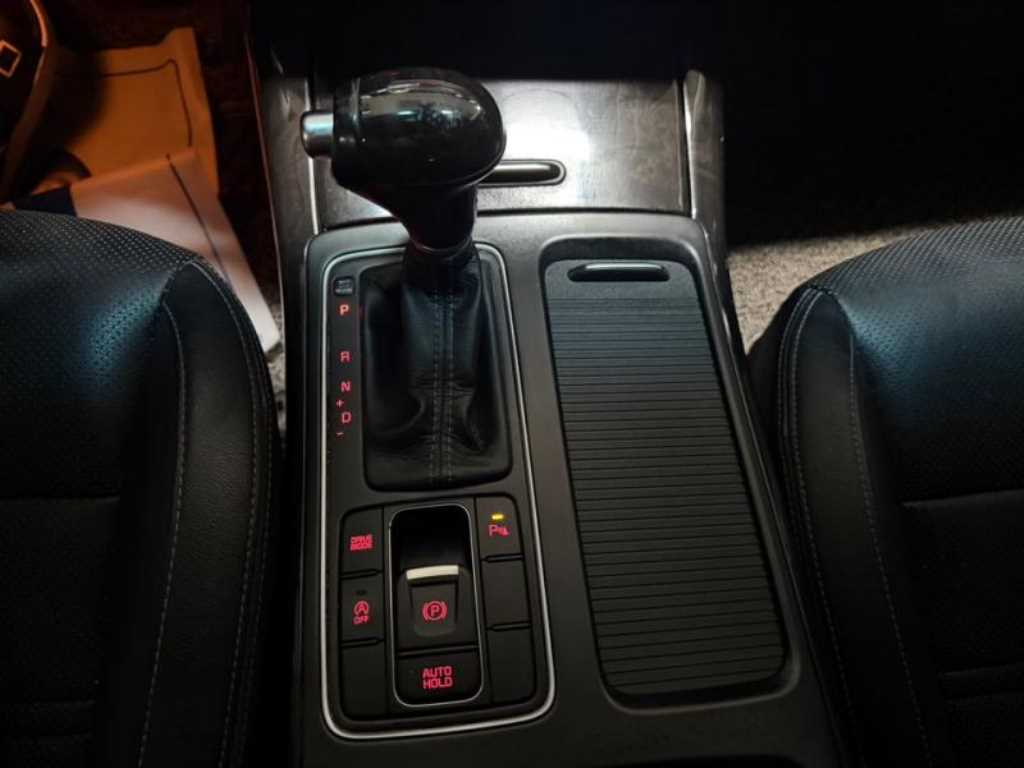 KIA Sorento - Vista 11