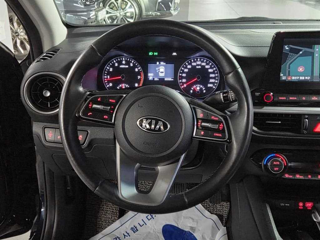 KIA K3 - Vista 8