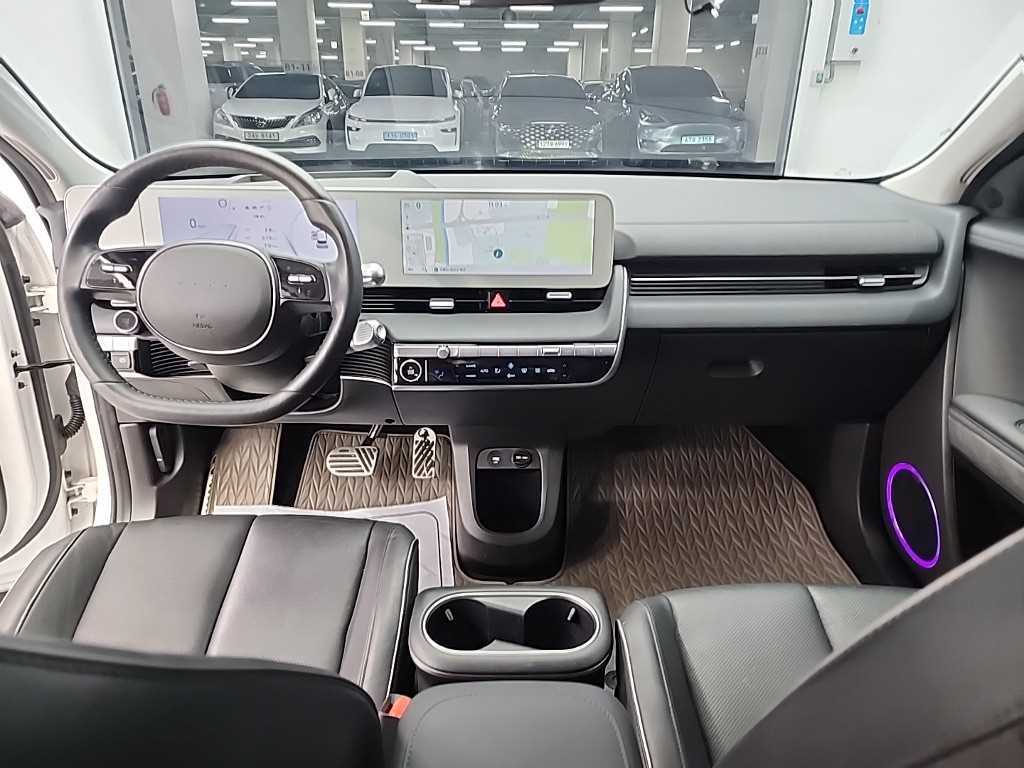 HYUNDAI Ioniq 5 - Vista 7