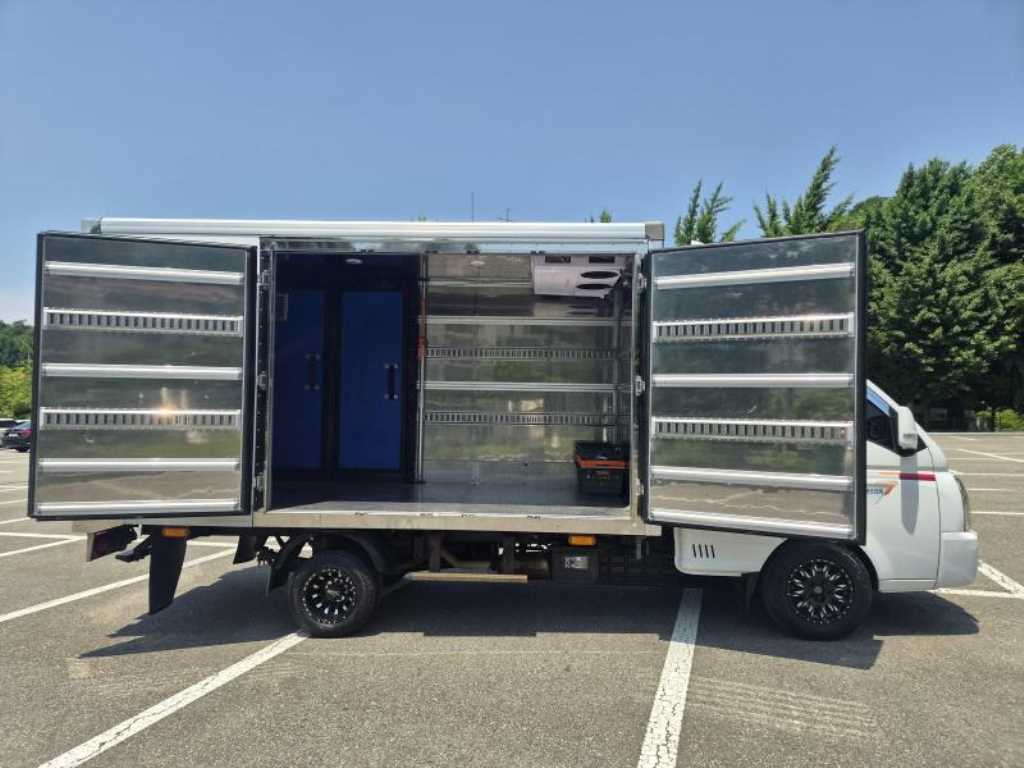 Small Truck Freezer Box(High Deck) - Vista 6