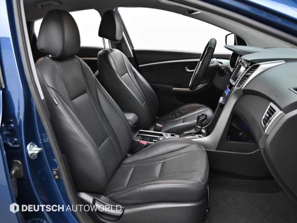 HYUNDAI i30 - Vista 10