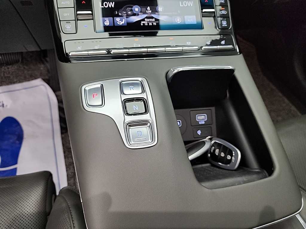 HYUNDAI Grandeur - Vista 8