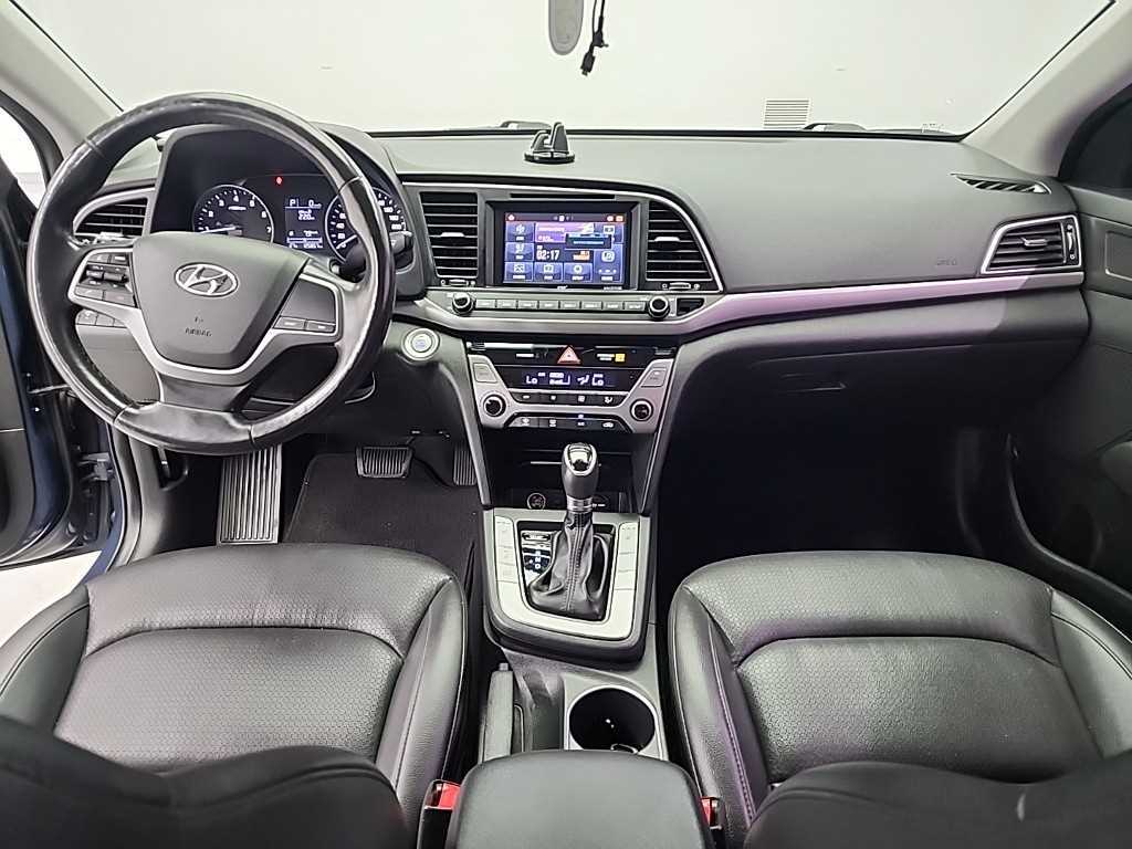 HYUNDAI Avante - Vista 7