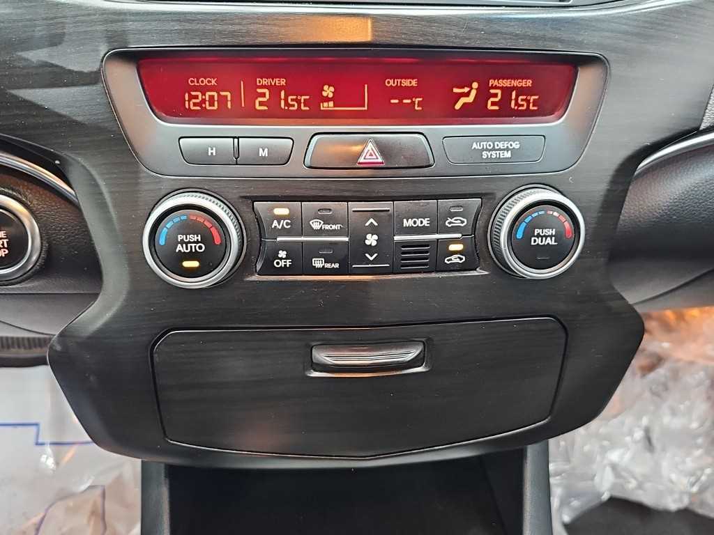 KIA K7 - Vista 10