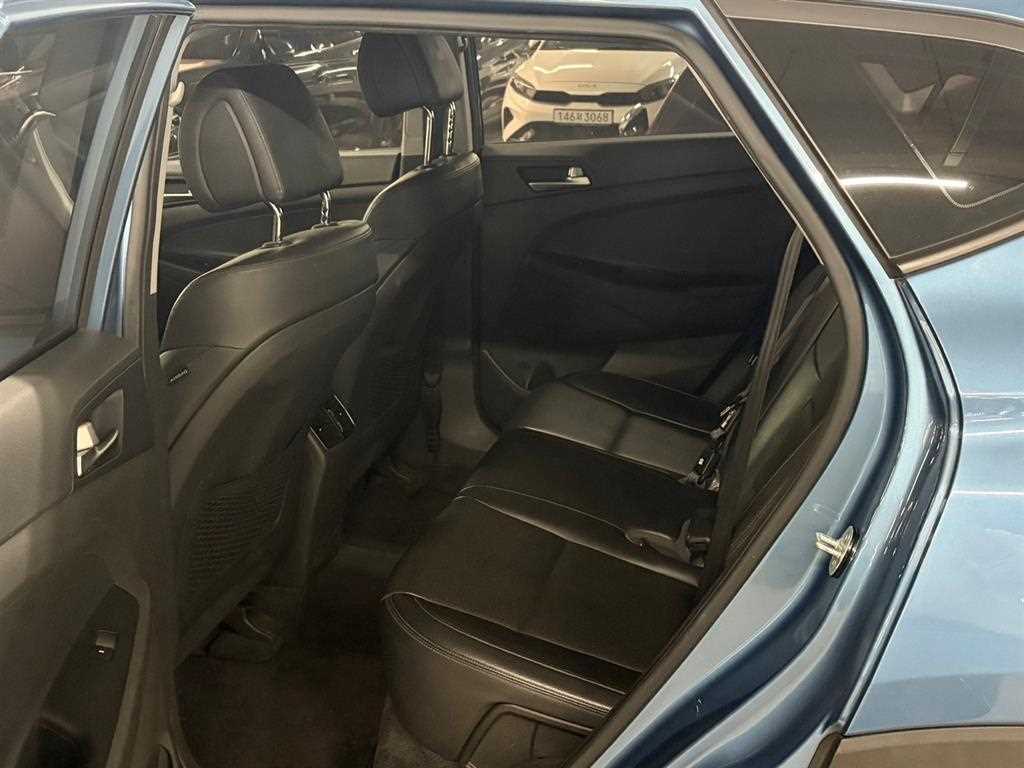HYUNDAI Tucson - Vista 10
