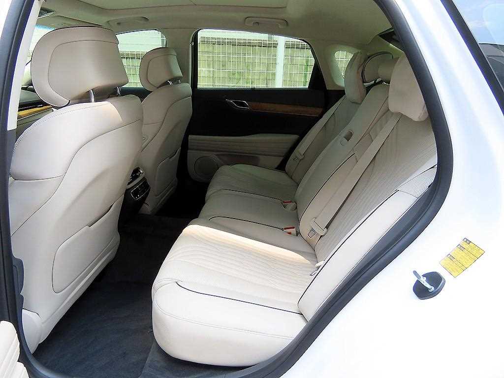 Genesis G80 - Vista 6
