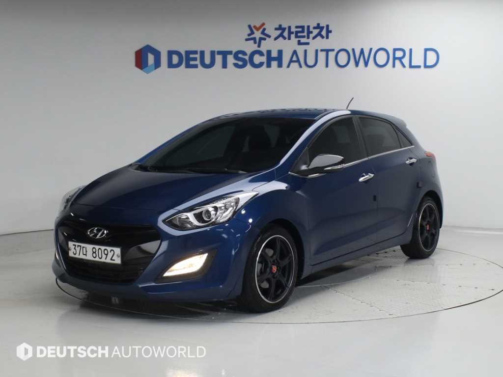 HYUNDAI i30 2015