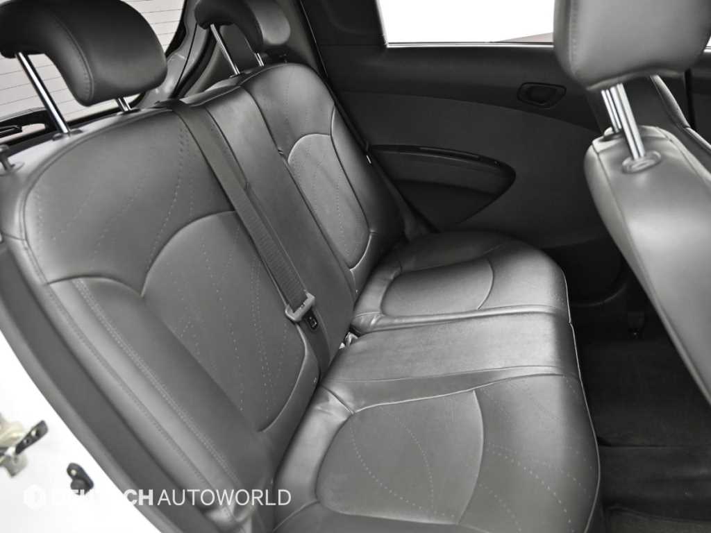 Chevrolet Spark - Vista 12