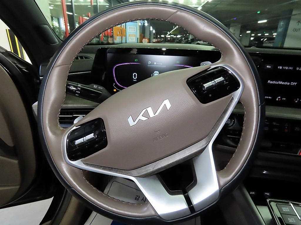 KIA K8 - Vista 8
