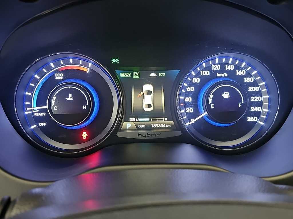 HYUNDAI Grandeur - Vista 6